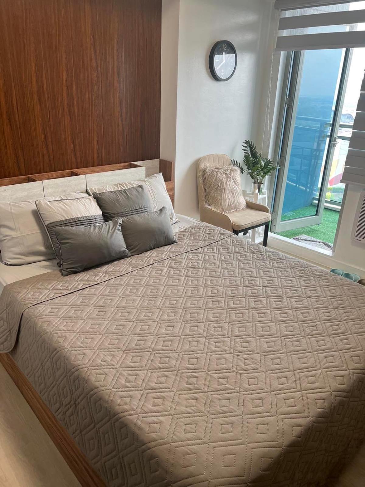 Aparthotel The Aces Crib At Azure North Pampanga Exterior foto